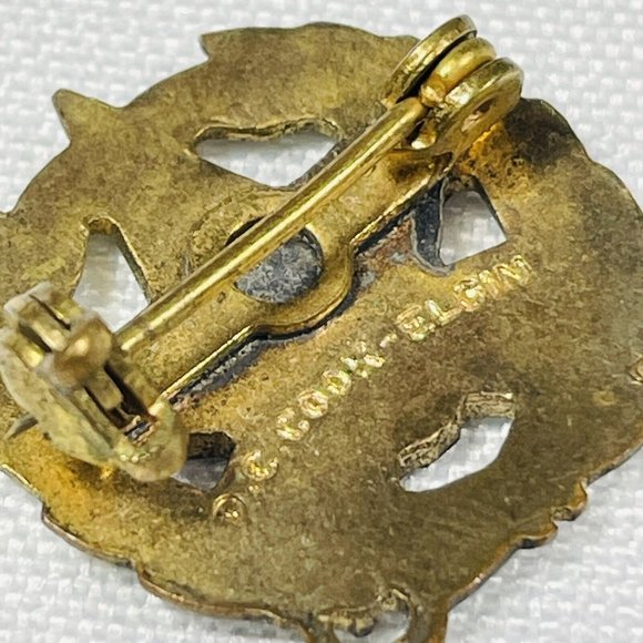 REFORMED DC Cook Elgin Religious Lapel Pin Pinback David Cook VINTAGE Gold Tone - Picture 6 of 8